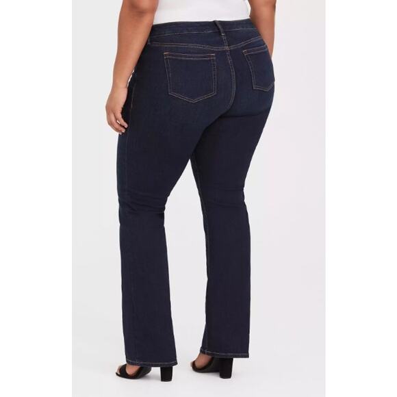 Torrid Denim Blue Jeans Plus Size 22 Relaxed Boot Bootcut Vintage Stretch - Picture 2 of 10